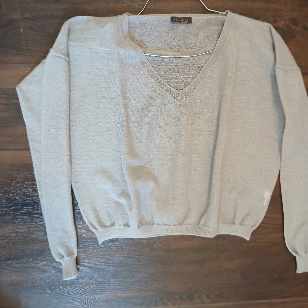 Pezerico Gray V-Neck Sweater - Picture 9 of 10